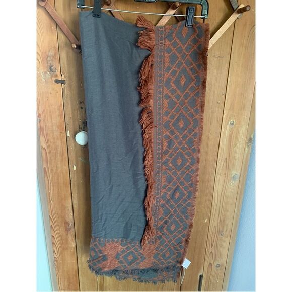 romano Accessories - Romano gray rust embroidered fringe shawl NWT